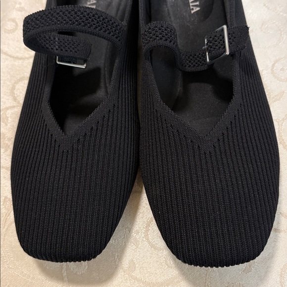 Vivaia Margot Mary Jane flats in black Women Sz 8.5 - Picture 6 of 9